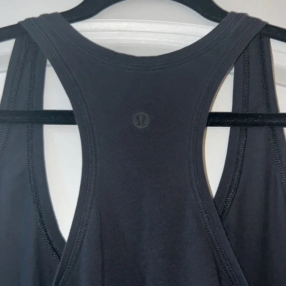 Lululemon tank - Picture 3 of 3